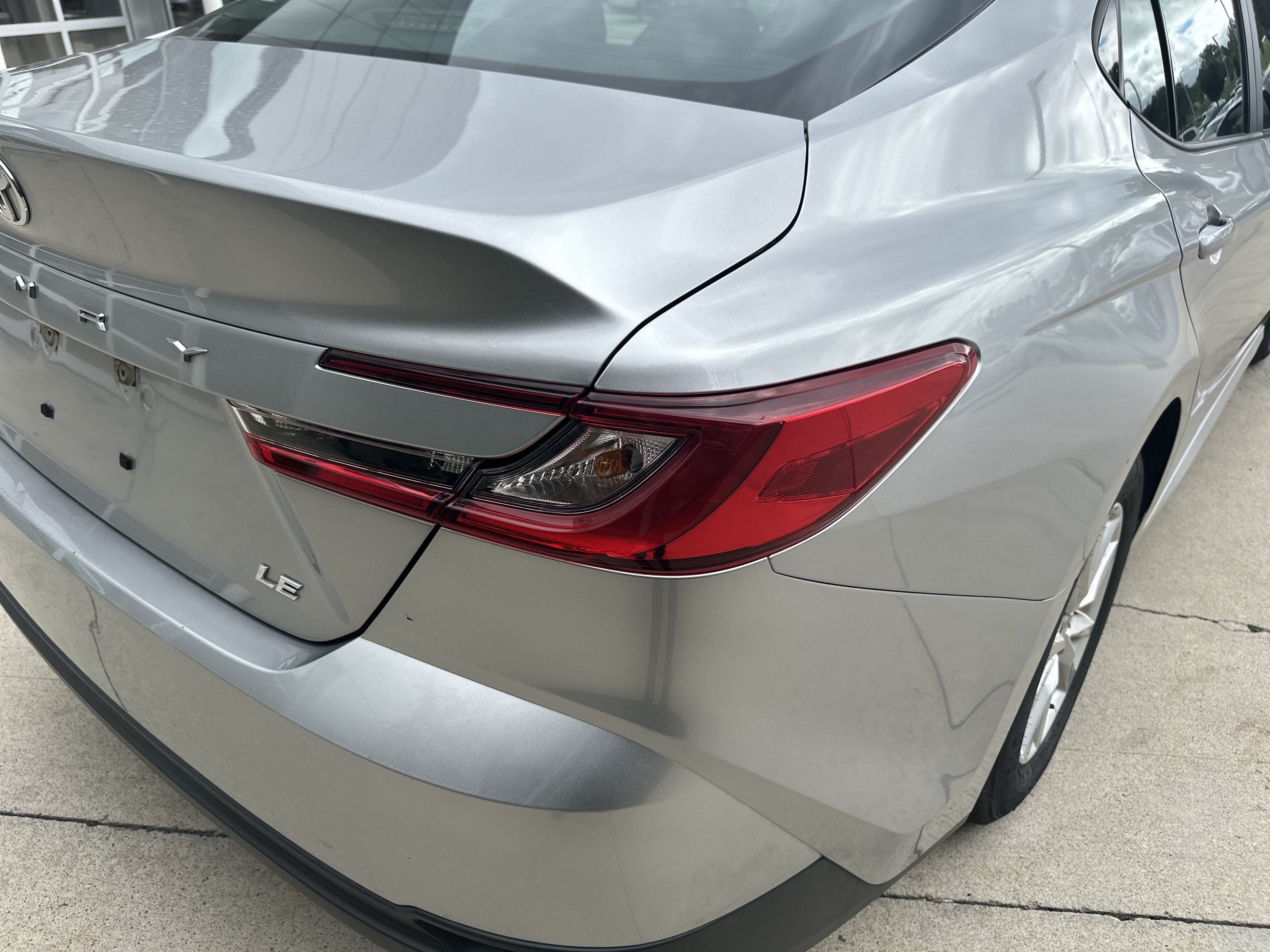 Used 2025 Toyota Camry LE FWD image 11