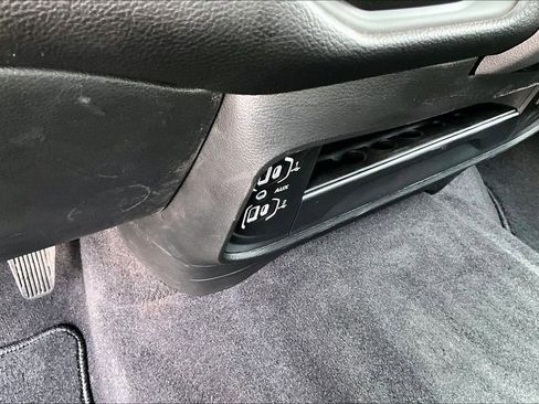 Used 2026 RAM 2500 Laramie AWD/4WD image 29