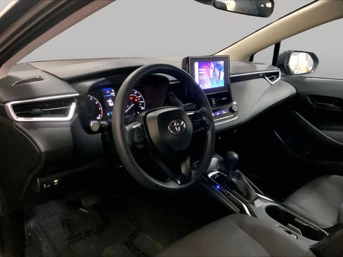 Used 2024 Toyota Corolla LE FWD image 18