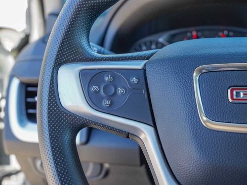 Used 2024 GMC Terrain SLE image 13