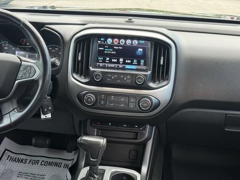 Used 2018 Chevrolet Colorado LT w/ LT Convenience Package RWD image 21