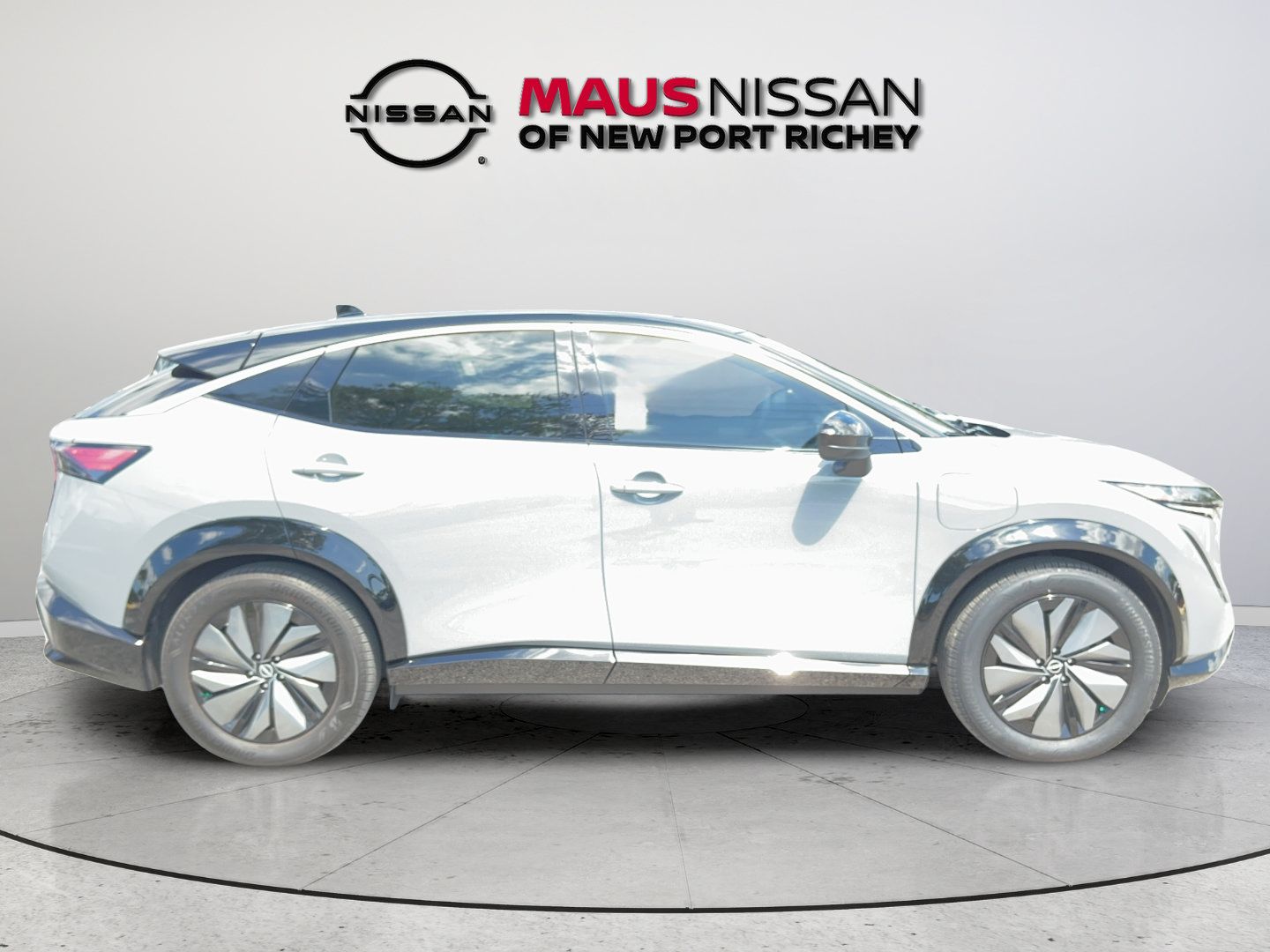 Certified 2025 Nissan Ariya FWD image 20