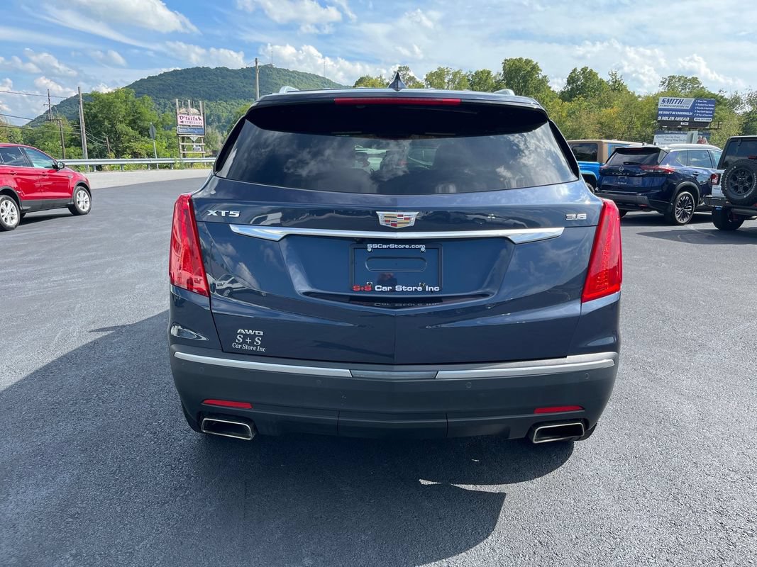 Used 2018 Cadillac XT5 AWD image 5