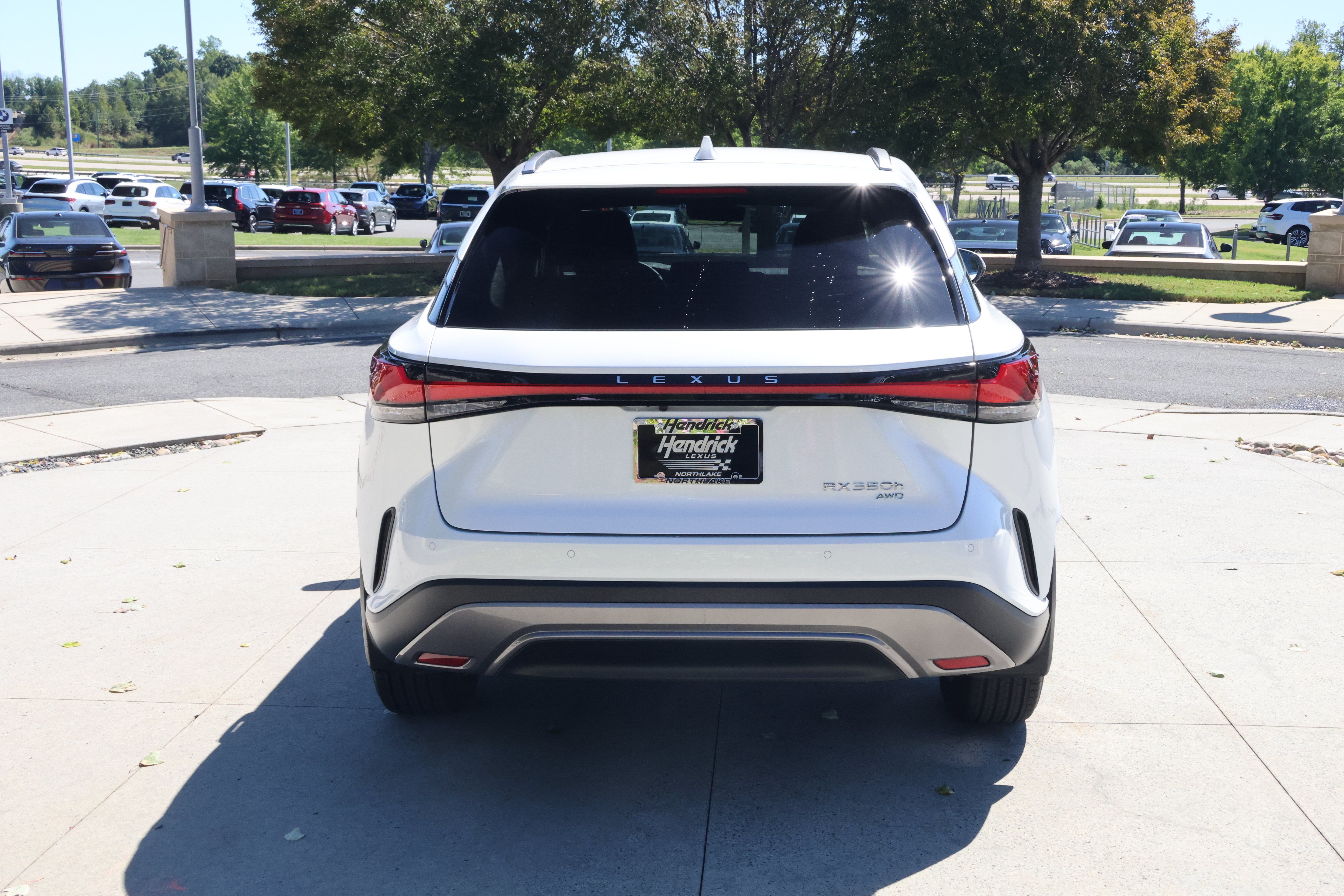 Used 2026 Lexus RX 350h w/ Convenience Package AWD/4WD image 8