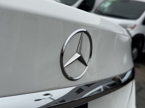 Used 2018 Mercedes-Benz C 300 Sedan w/ Premium Package image 16