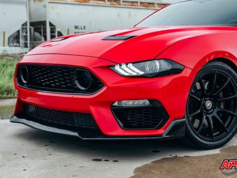 Used 2019 Ford Mustang GT w/ Black Accent Package RWD image 23