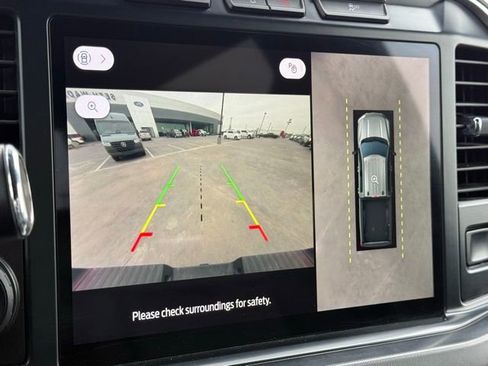 Used 2024 Ford F250 Platinum image 31