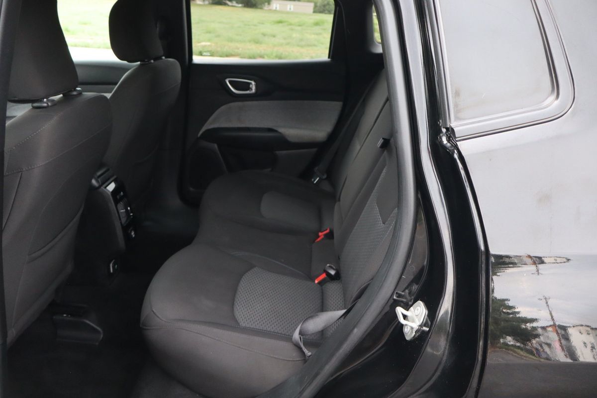 Used 2024 Jeep Compass Sport AWD/4WD image 20