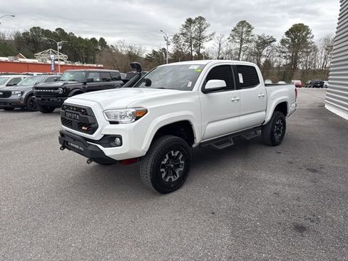 Used 2021 Toyota Tacoma SR5 image 7