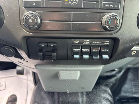 Used 2015 Ford F350 XL w/ Power Equipment Group AWD/4WD image 27