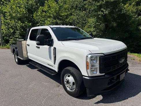Used 2025 Ford F350 XL AWD/4WD image 4