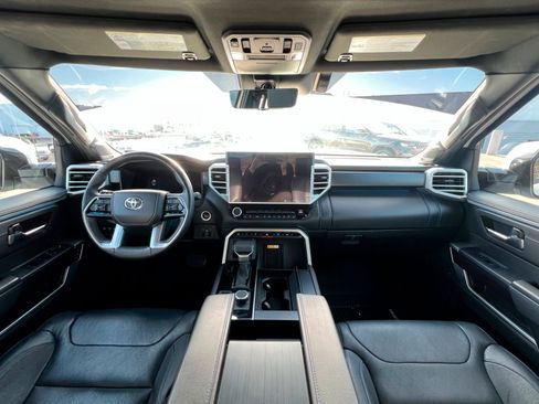 Used 2022 Toyota Tundra Platinum image 10