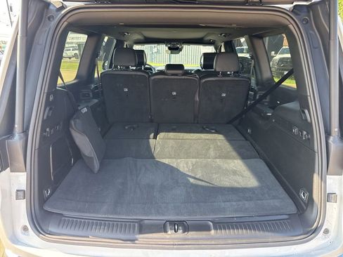 Used 2024 Jeep Wagoneer 2WD w/ Premium Group I image 15