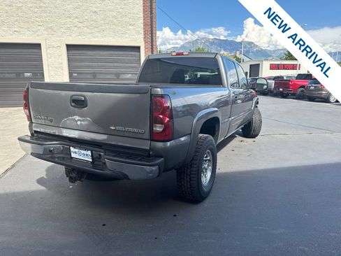 Used 2002 Chevrolet Silverado 2500 LT w/ Off-Road Skid Plate Pkg AWD/4WD image 7