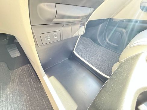 Used 2025 Honda Odyssey EX-L image 18