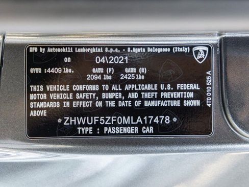 Used 2021 Lamborghini Huracan EVO RWD image 50