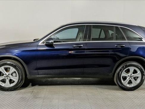 Used 2017 Mercedes-Benz GLC 300 4MATIC image 3
