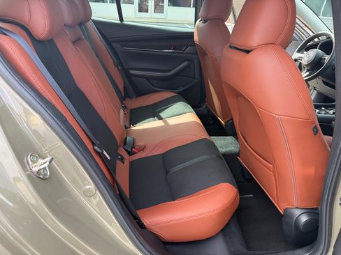 Used 2024 MAZDA MAZDA3 s image 25