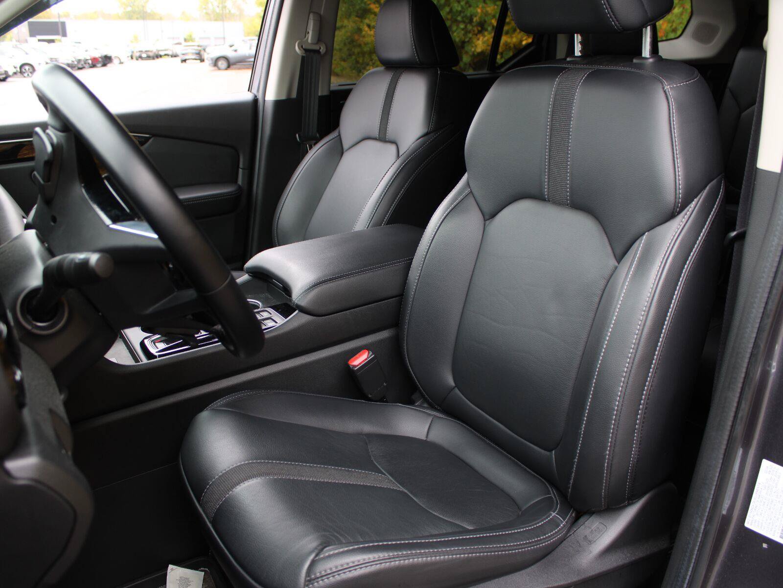 Certified 2024 Honda Pilot Touring image 18