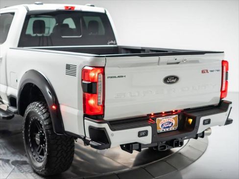 New 2026 Ford F250 Lariat w/ Black Appearance Package AWD/4WD image 33