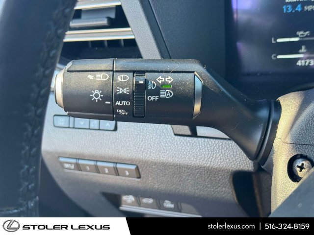 Used 2024 Lexus GX 550 w/ Accessory Package (2T) AWD/4WD image 28