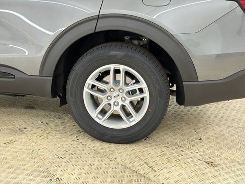 New 2026 Ford Explorer Active image 12