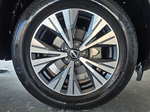 Used 2022 Nissan Rogue SV FWD image 59