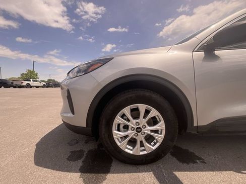Used 2023 Ford Escape Active AWD/4WD image 11