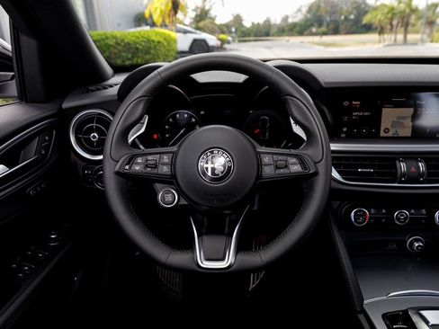 New 2025 Alfa Romeo Stelvio Sprint w/ Convenience Package AWD/4WD image 31