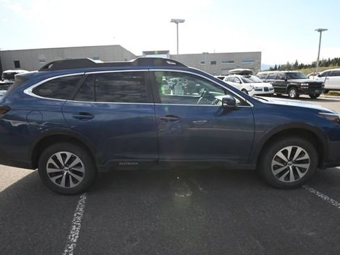 Used 2020 Subaru Outback Premium w/ Popular Package #1 AWD/4WD image 6