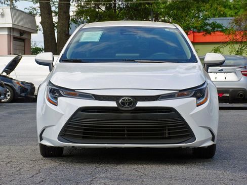 Used 2023 Toyota Corolla LE FWD image 7