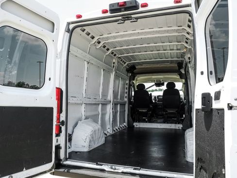 Used 2023 RAM ProMaster 2500 FWD image 47