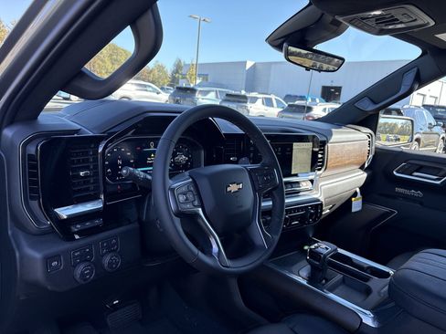 New 2026 Chevrolet Silverado 1500 High Country w/ Technology Package AWD/4WD image 71