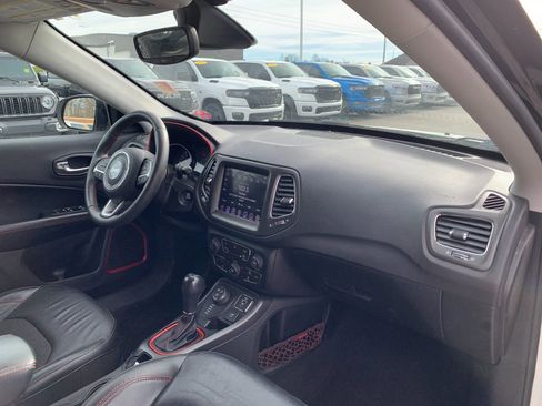 Used 2021 Jeep Compass Trailhawk image 18