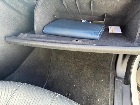 Used 2013 Land Rover Range Rover Sport HSE LUX w/ Luxury Interior Pkg image 40