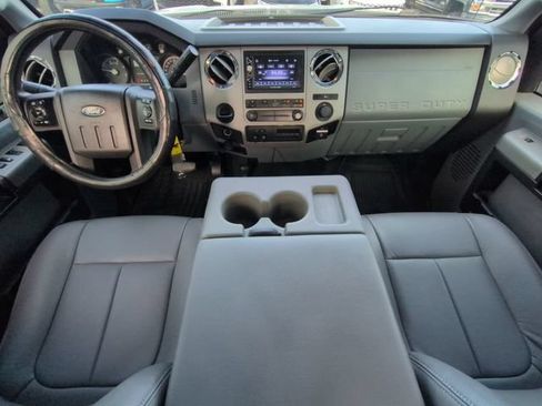 Used 2013 Ford F250 XLT w/ XLT Interior Pkg AWD/4WD image 15