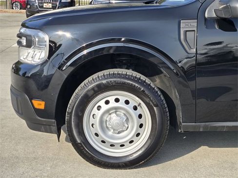 Used 2024 Ford Maverick XL image 8