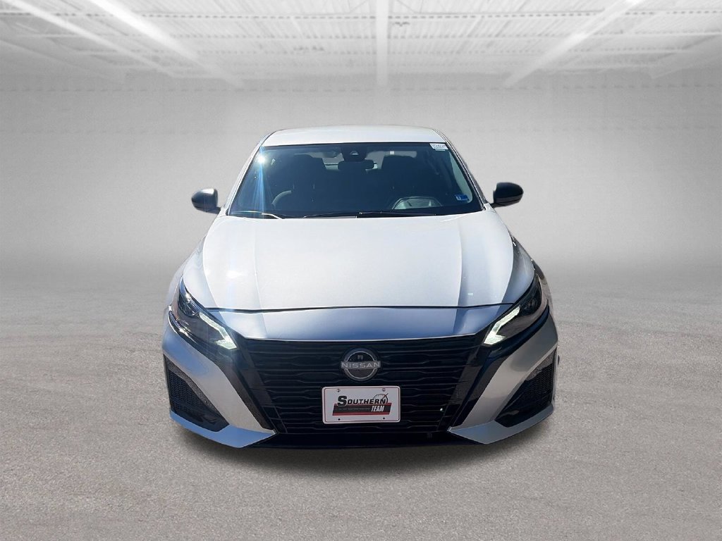 Used 2026 Nissan Altima 2.5 SV AWD/4WD image 9