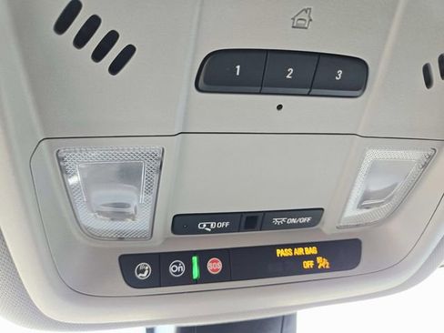 Used 2025 Chevrolet Blazer LT w/ Midnight/Sport Edition image 29