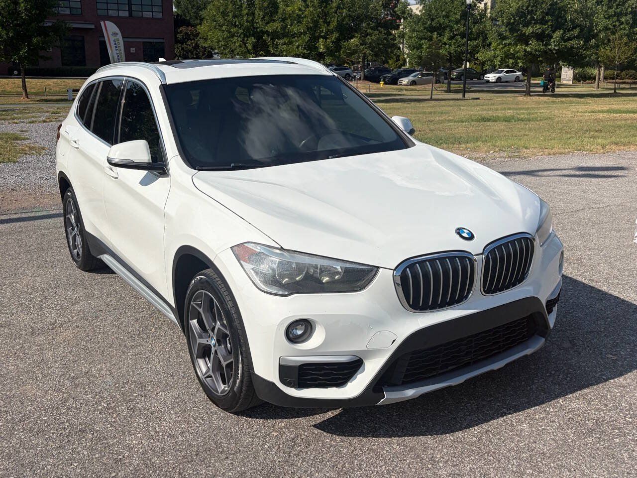 Used 2019 BMW X1 sDrive28i FWD image 9