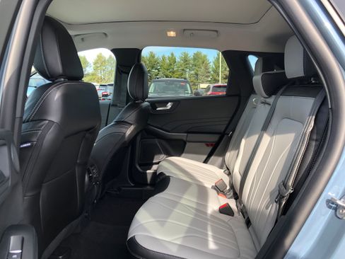 New 2026 Ford Escape Plug-in Hybrid w/ PHEV Premium Package image 33