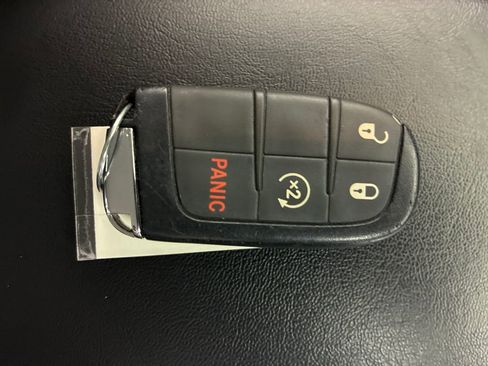 Used 2021 Jeep Compass Latitude AWD/4WD image 35