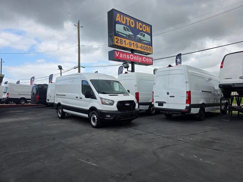 Used 2021 Ford Transit 250 Medium Roof image 24