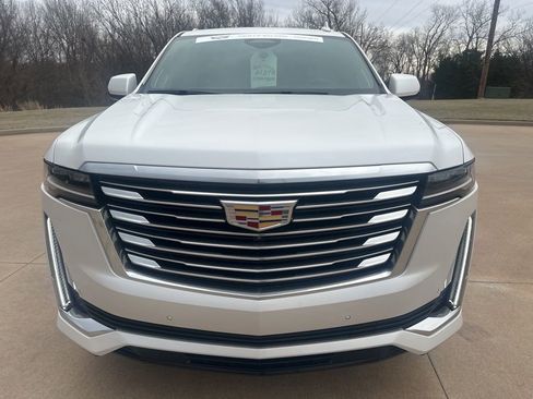 Used 2024 Cadillac Escalade Premium Luxury Platinum AWD/4WD image 7