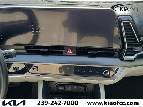 Certified 2024 Kia Sportage EX FWD image 19