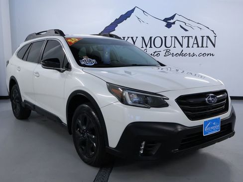 Used 2020 Subaru Outback Onyx Edition XT w/ Popular Package #2 image 1