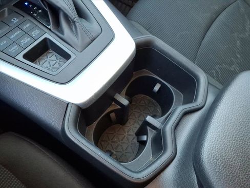 Used 2024 Toyota RAV4 LE image 28