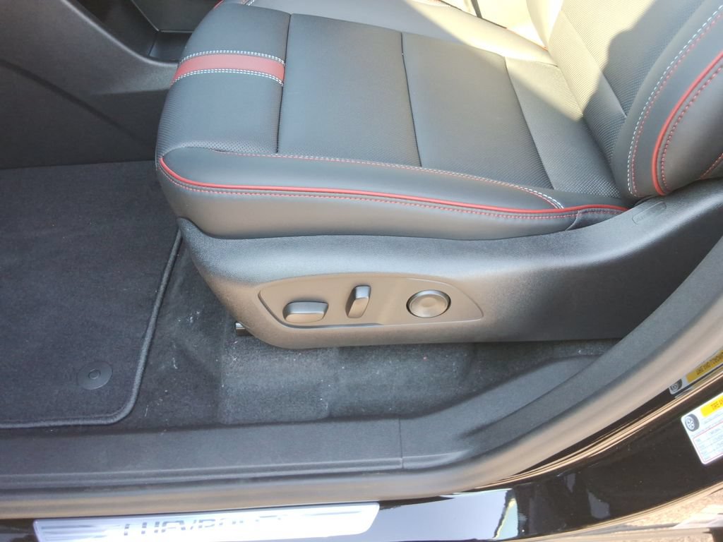 New 2027 Chevrolet Traverse RS FWD image 22