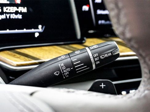 Used 2023 Cadillac Escalade Sport Platinum image 21