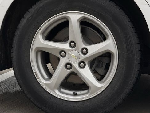 Used 2018 Chevrolet Malibu LS image 9